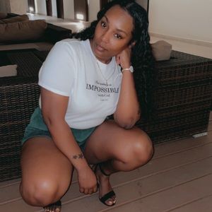 Meet your Posher, Kendra